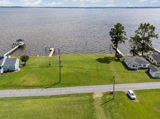 1741 Bayview Road, Bath, NC 27808