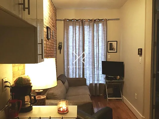 Rented by Yaffa Realty LLC | media 20