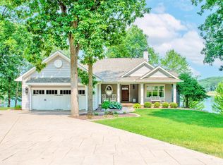 152 Poplar Ct, Dahinda, IL 61428