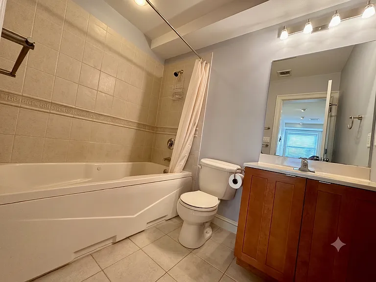 120 W 7th St #103 — Photo 18