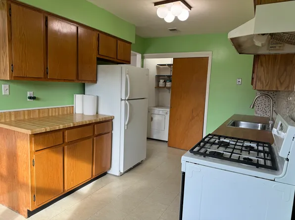 1524 Raspberry Ct #1524, Edison, NJ 08817