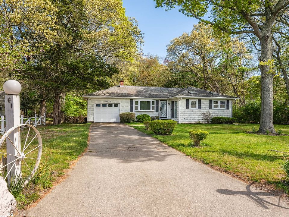 1st image of 61 Sebonac Rd