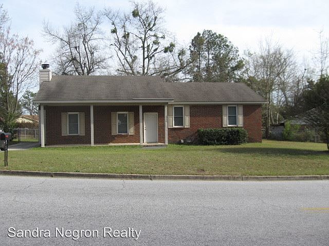 1st image of 3720 Woodcock Dr