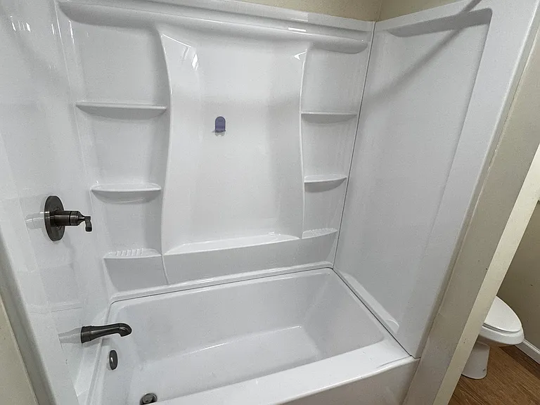 107 Hickory Pl #107 — Photo 8