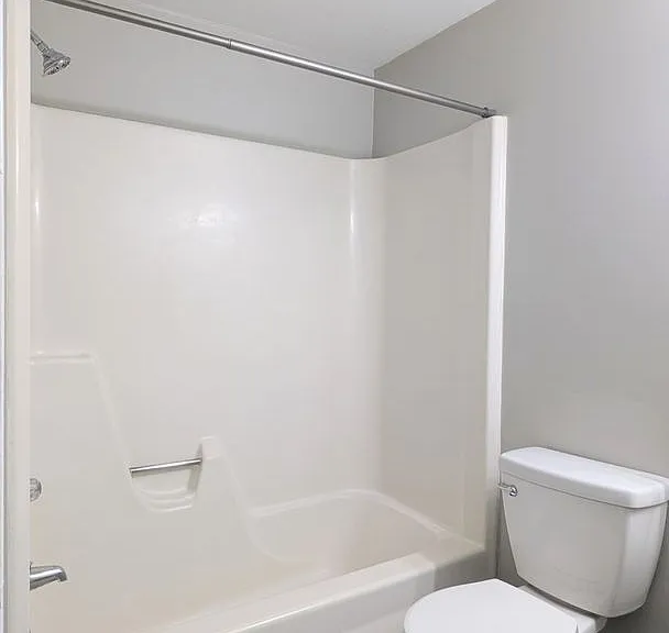 Monmouth Village Apartments LLC (Pine Ridge Estates) — Photo 15