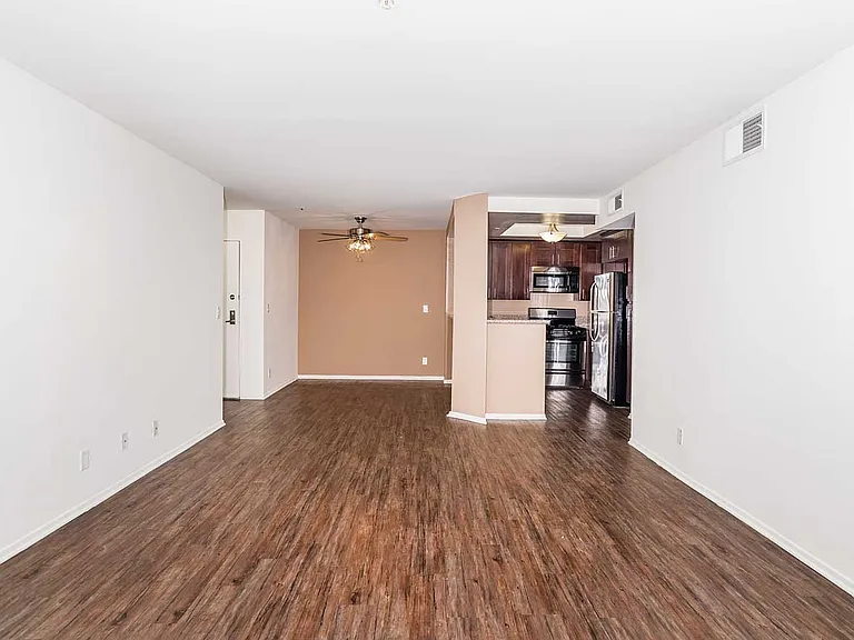 Marlon Manor — Photo 11
