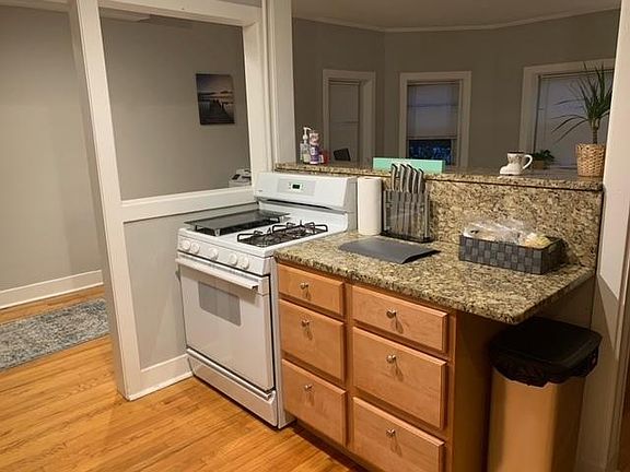 4th image of 3735 N Kenneth Ave #1N