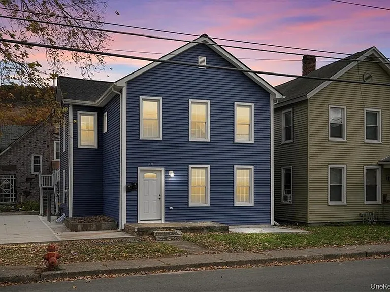 175 W Main St #1 — Photo 2
