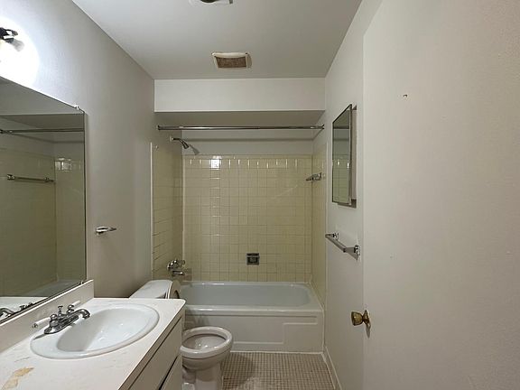 4th image of 200 Shadyside Dr #C-5