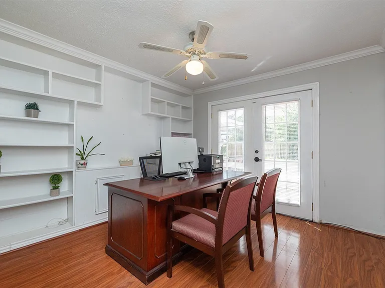 8102 Tall Firs Ln — Photo 24