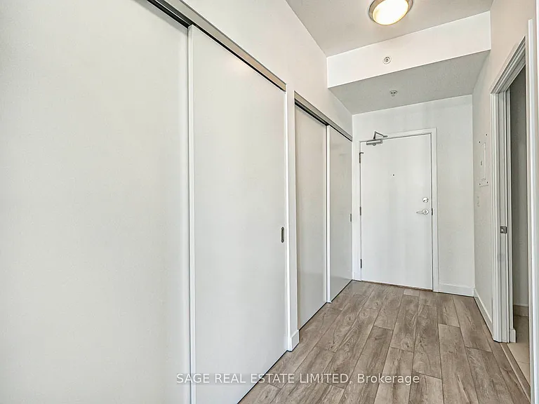 32 Camden St #607 — Photo 2