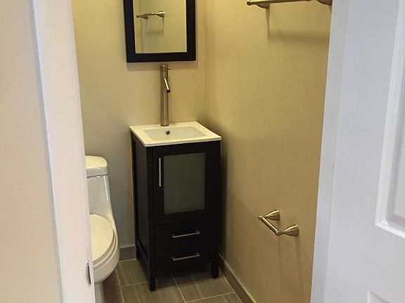 3rd image of 4537 Spruce St APT A1