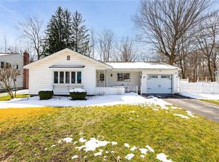 49 Kernwood Dr, Rochester, NY 14624
