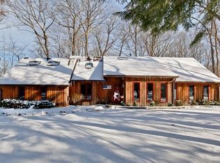 14663 W Mayland Villa Rd, Lincolnshire, IL 60069