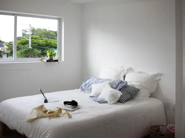 542 SW 7th St #209, Miami, FL 33130