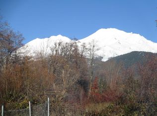 607 Pine St #A, Mount Shasta, CA
