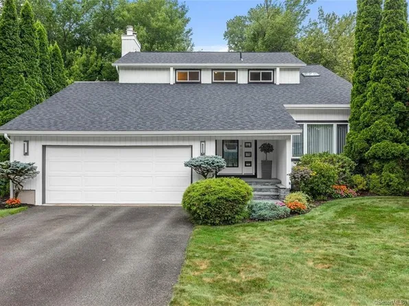 47 Buttonwood Circle, Cheshire, CT 06410