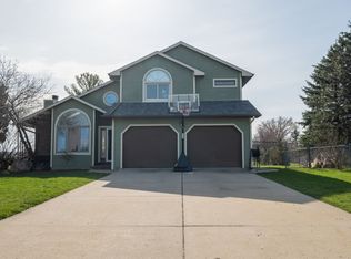 2518 Solarwood Dr, Davison, MI 48423