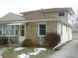 1920 N 117th St, Wauwatosa, WI 53226