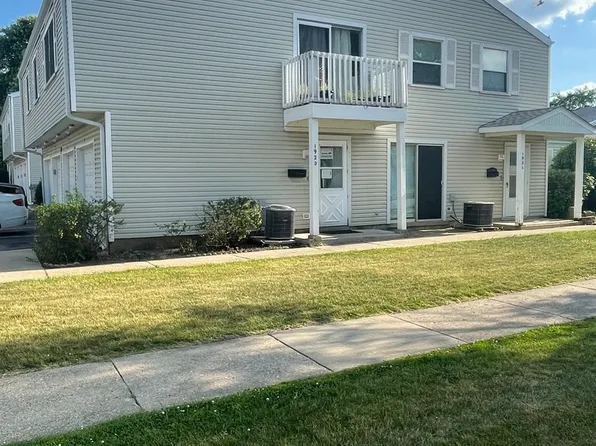 192 Mary Ct Unit D, Bartlett, IL 60103
