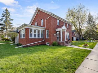 1305 W Lawrence St, Appleton, WI 54914