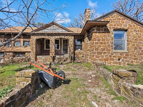 7908 E Us Highway 82, Gainesville, TX 76240