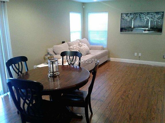 3rd image of 608 Primrose Hill Ave