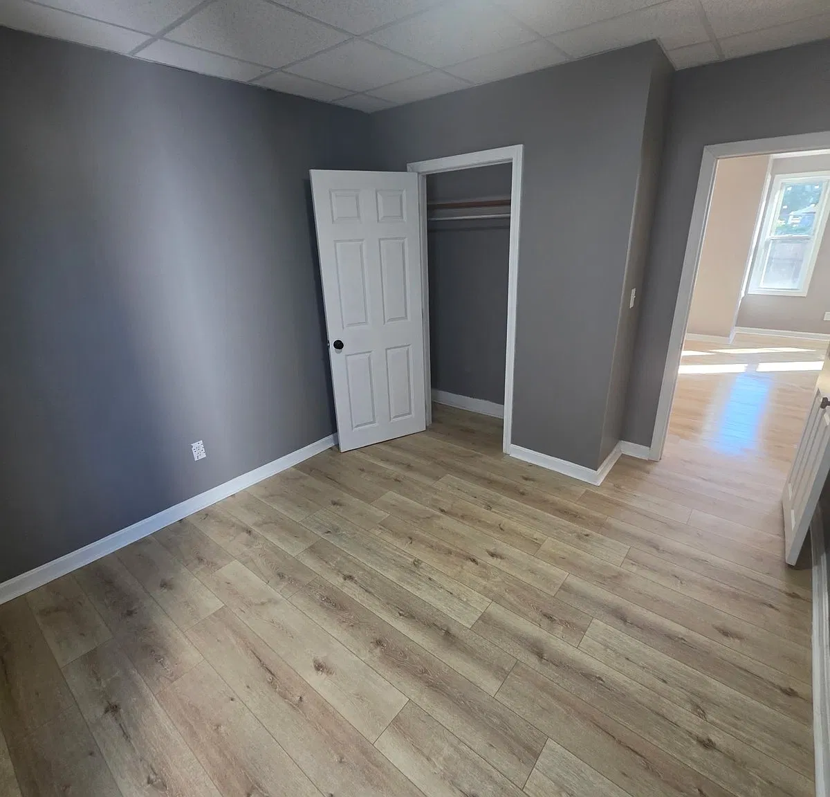 4 bed, $2,100 — Photo 3