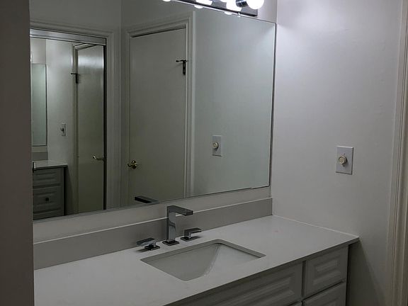 5th image of 539 Northern Ave #B