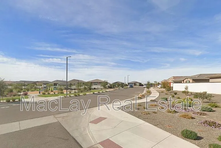 25361 N 144th Dr — Photo 28