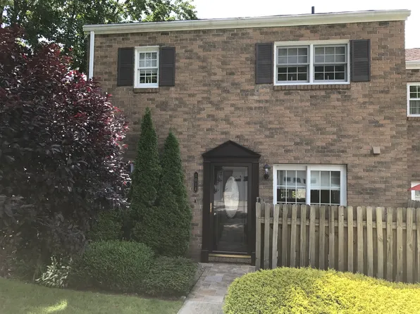 1014 Glade Dr, Kittanning, PA 16201