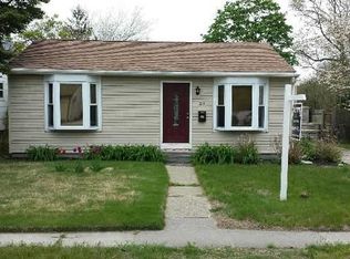 29 N Prospect Ave, Patchogue, NY 11772