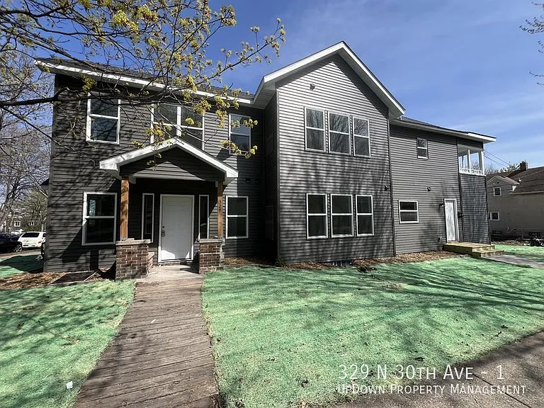 329 30th Ave N #1 — Photo 1