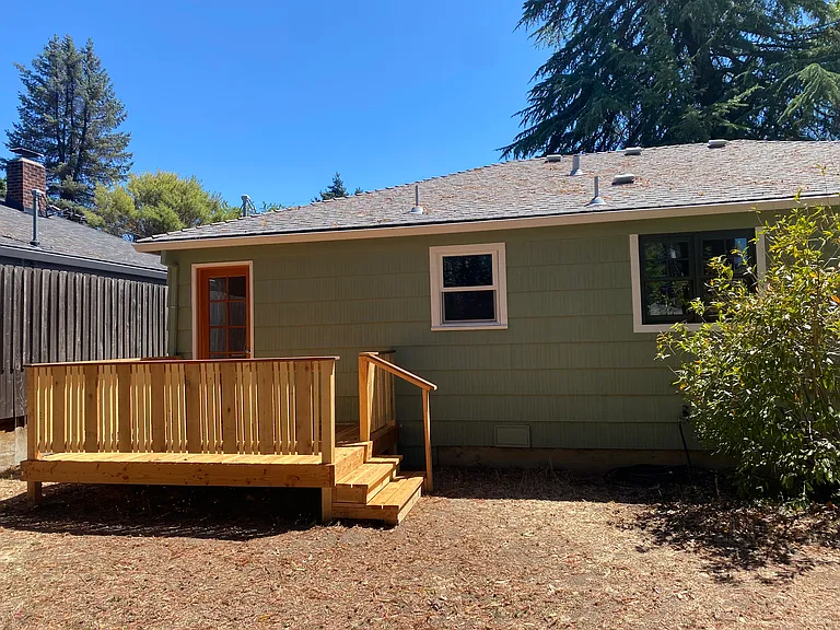 1042 Winchester Ave — Photo 24