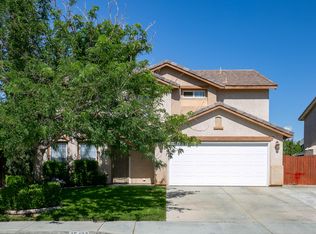 45427 Barrymore Ave, Lancaster, CA 93534