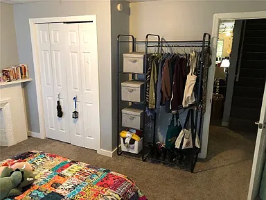 3 bed, 1984 sqft, $2,200 — Photo 3
