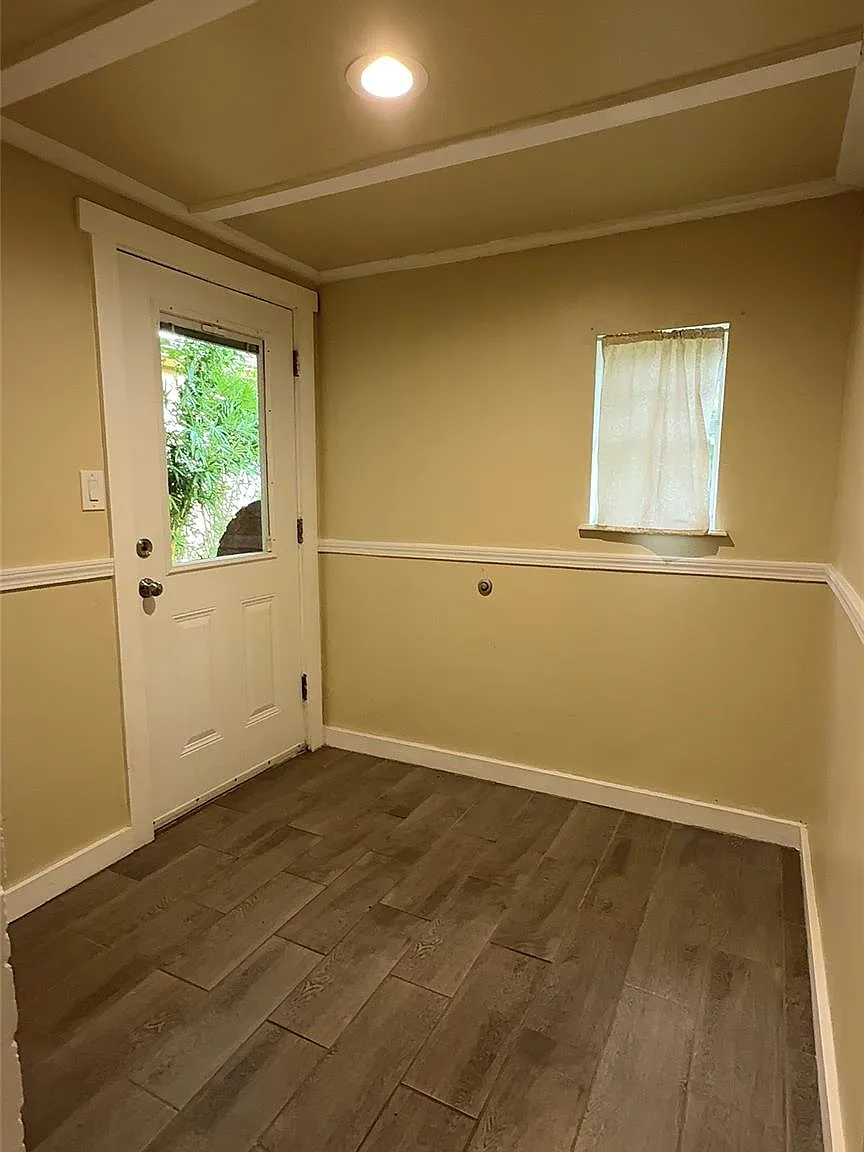 1 bed, 1.0 bath, $950 — Photo 4