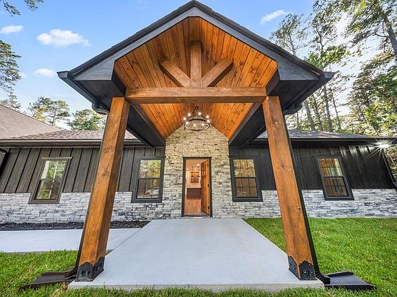 5th image of 455 Amblewood Dr