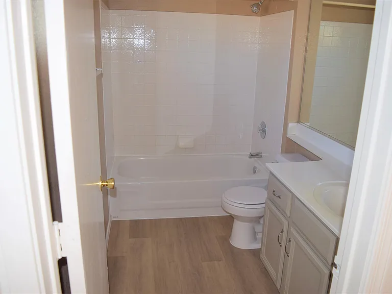 13323 E Butler St — Photo 15