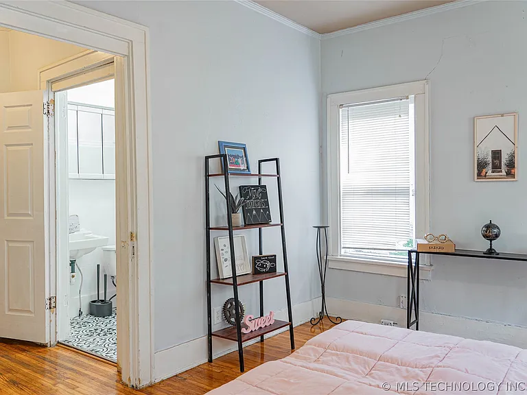 1247 N Boston Ave — Photo 14
