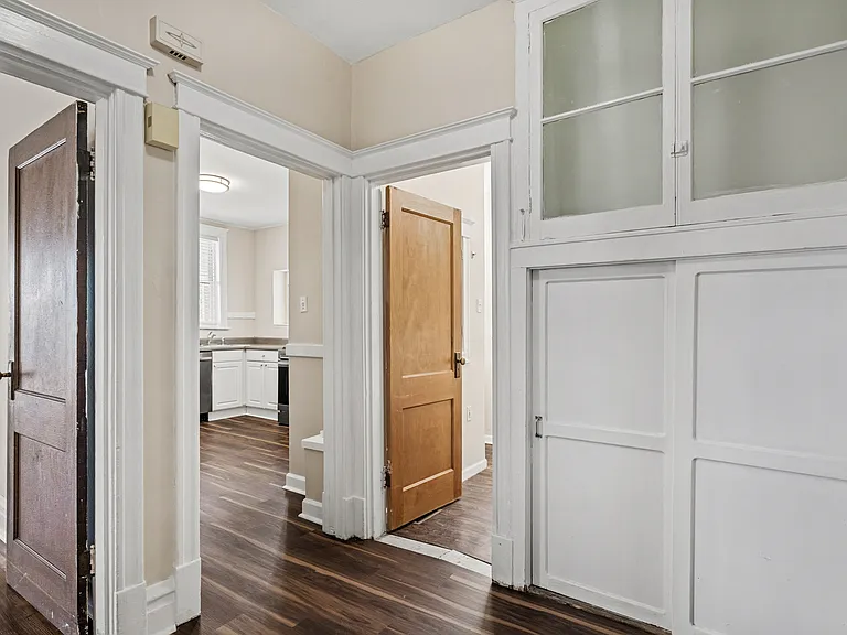 6026-28 Pershing Ave #6026 — Photo 11