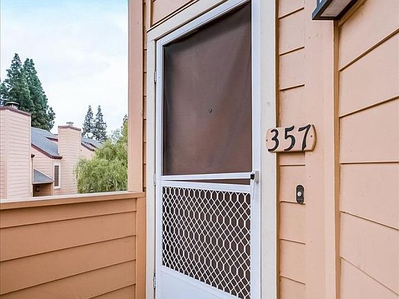 2nd image of 357 Tradewinds Dr #90