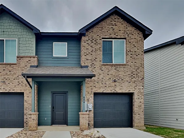 604 Briarwood Ln, Fort Worth, TX 76140