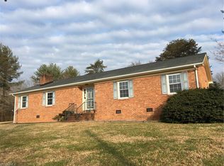 109 Windy Rd, Eden, NC 27288