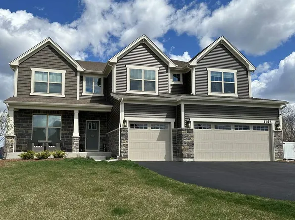 1142 Glengary Cir, Crystal Lake, IL 60012