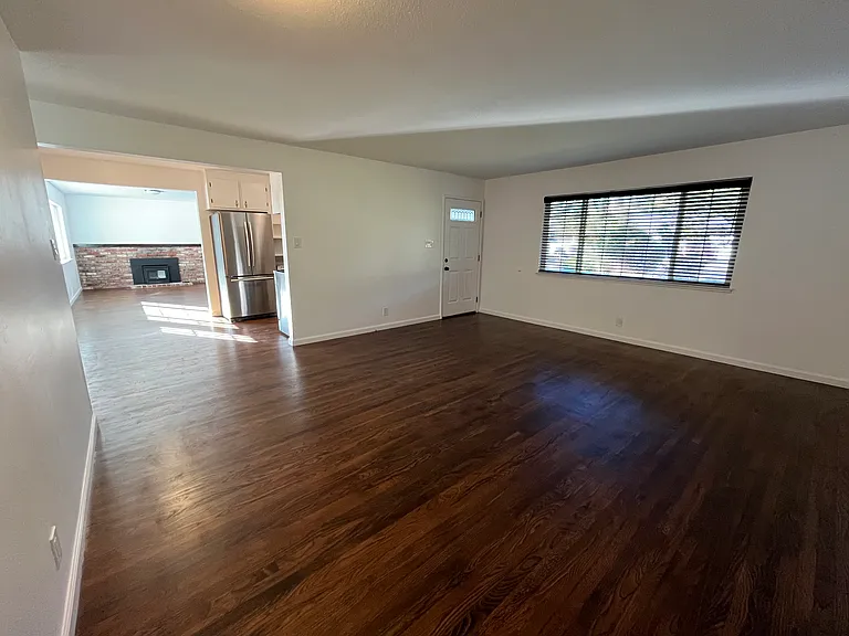 3530 Savage Ave — Photo 2