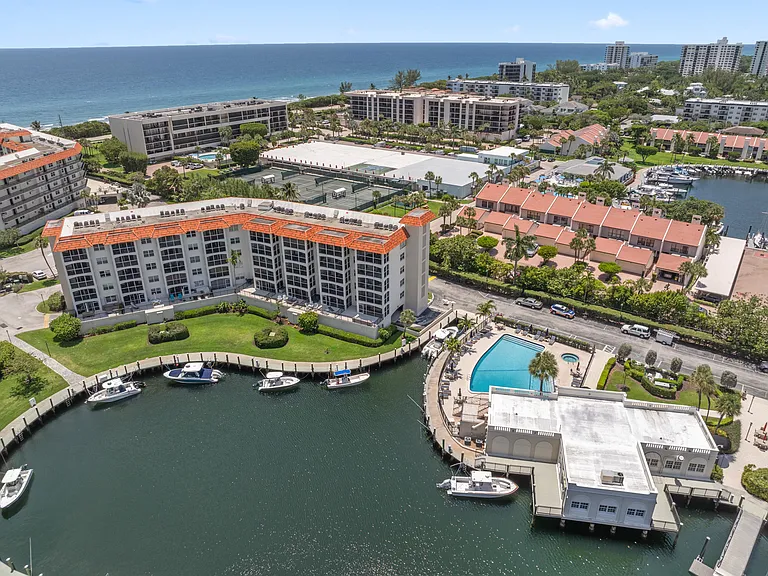 2871 N Ocean Blvd #M538 — Photo 31