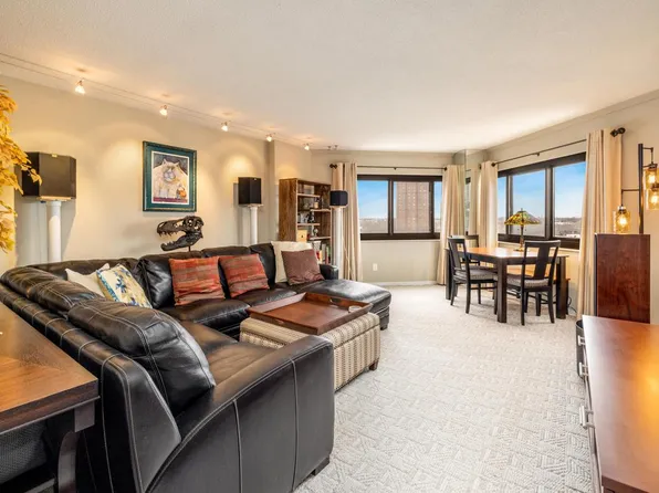 1633 North Prospect AVENUE #8C, Milwaukee, WI 53202