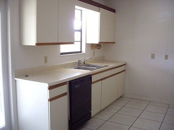 2nd image of 773 NW North Macedo Blvd