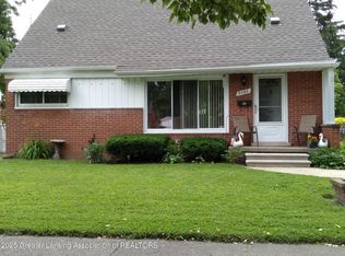 9085 McKinley St, Taylor, MI 48180